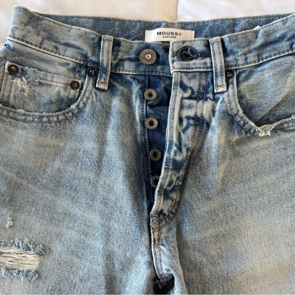 Moussy Vintage Light Blue Distressed Womens Jeans - Picture 2 of 13